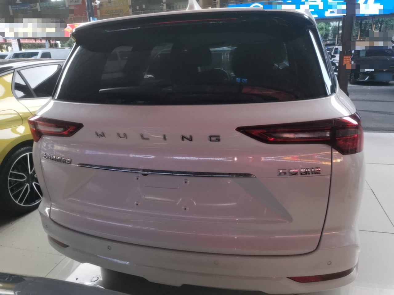 Wuling 2020 1.5T CVT Premium photo 3
