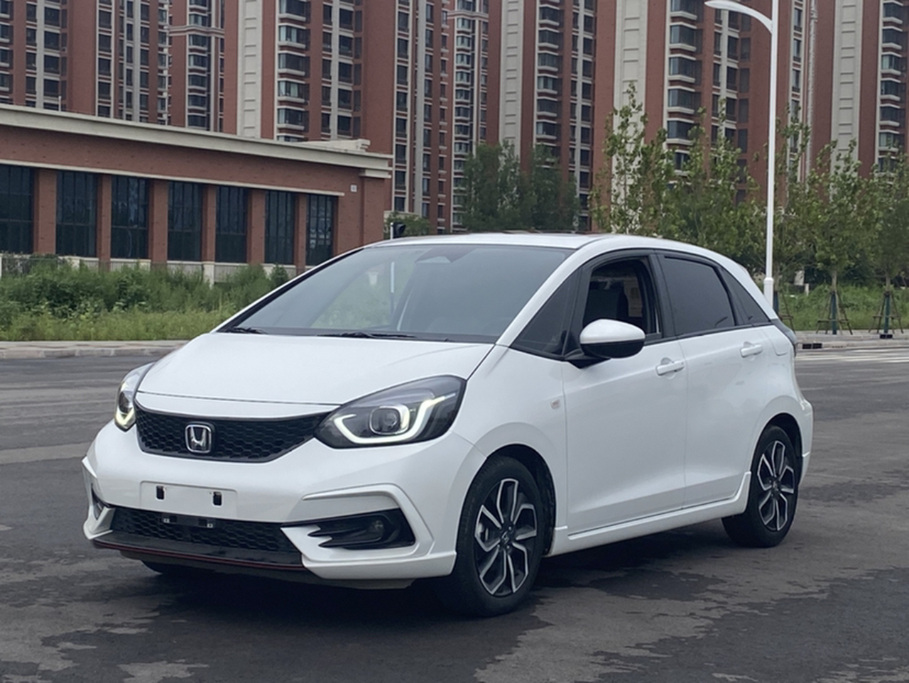 LIFE 2021 1.5L CVT SPO-SS