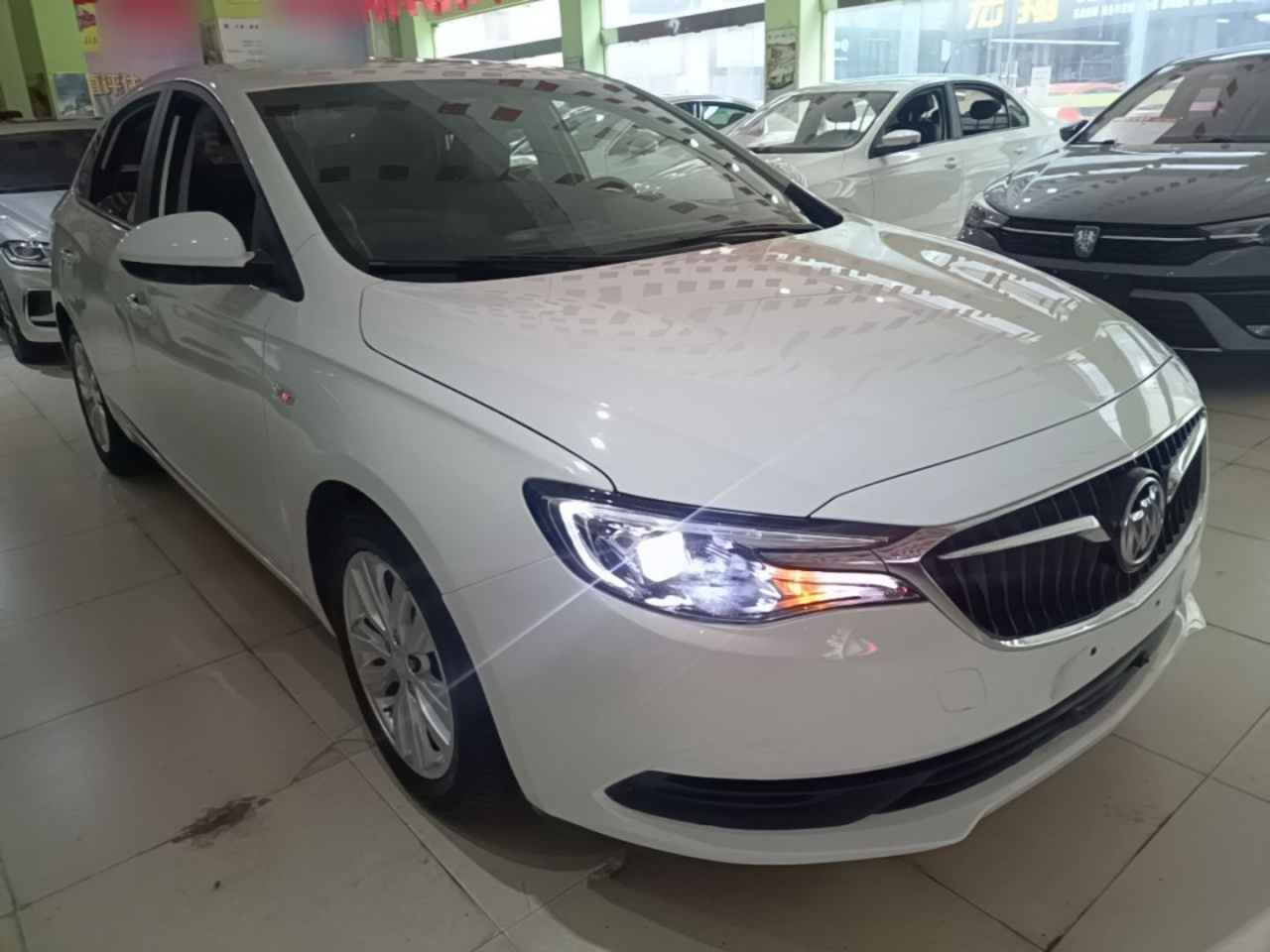 Excelle 2021 Facelift Classic 1.5L AT Progressive photo 3