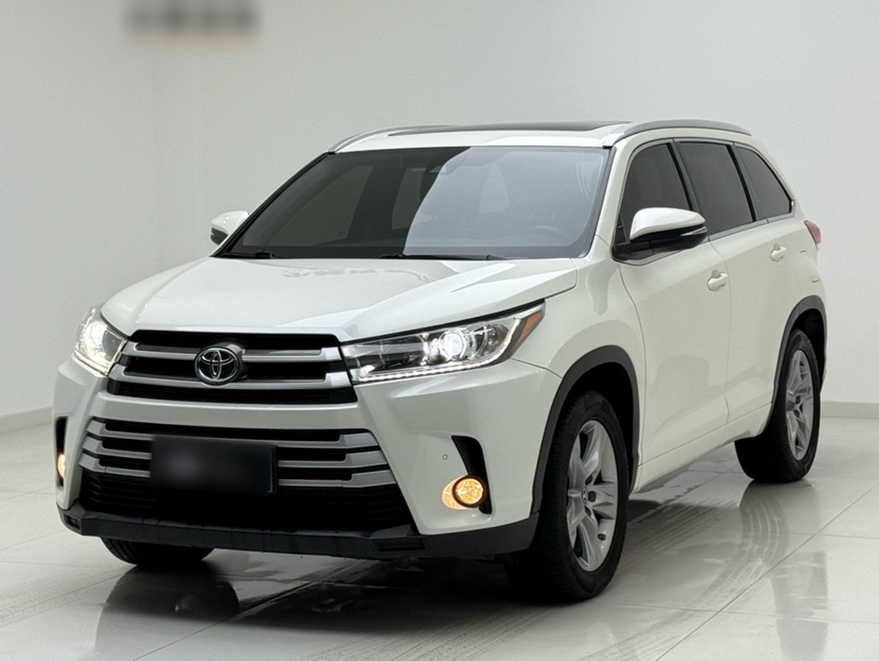 Highlander 2018 2.0T AWD Luxury 7-Seater China V