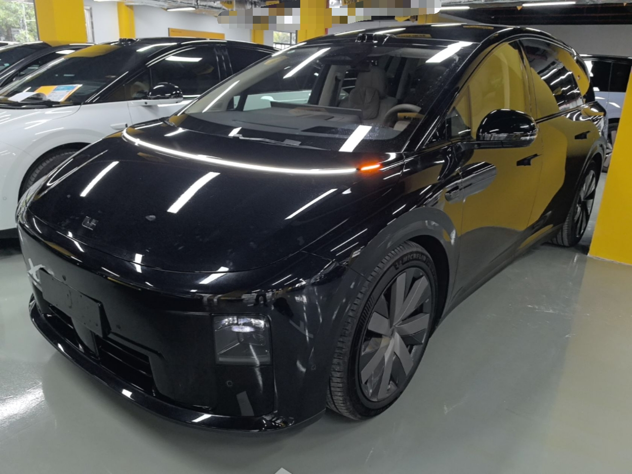 Li Auto i8 2025 Standard