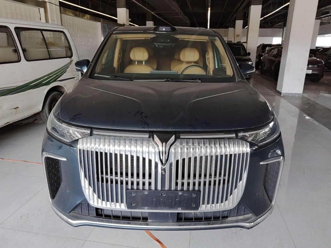 Voyah Dreamer 2025 PHEV AWD Premium Qiankun photo 2