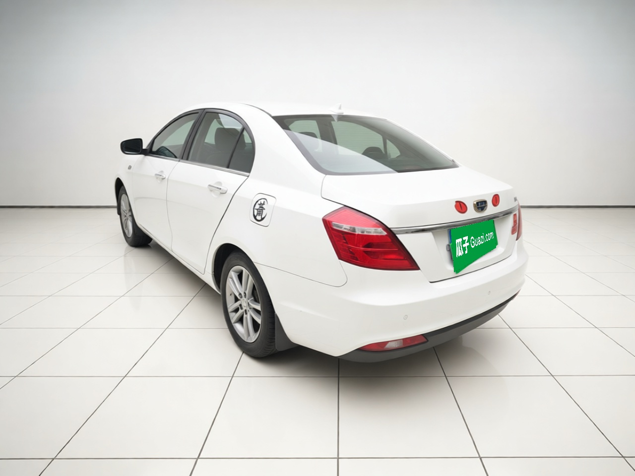 Emgrand 2017 Sedan 1.5L CVT photo 4