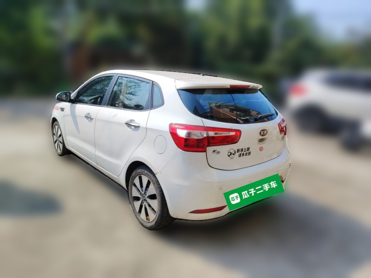 K2 2012 Hatchback 1.6L AT Premium Anniversary Edition photo 4