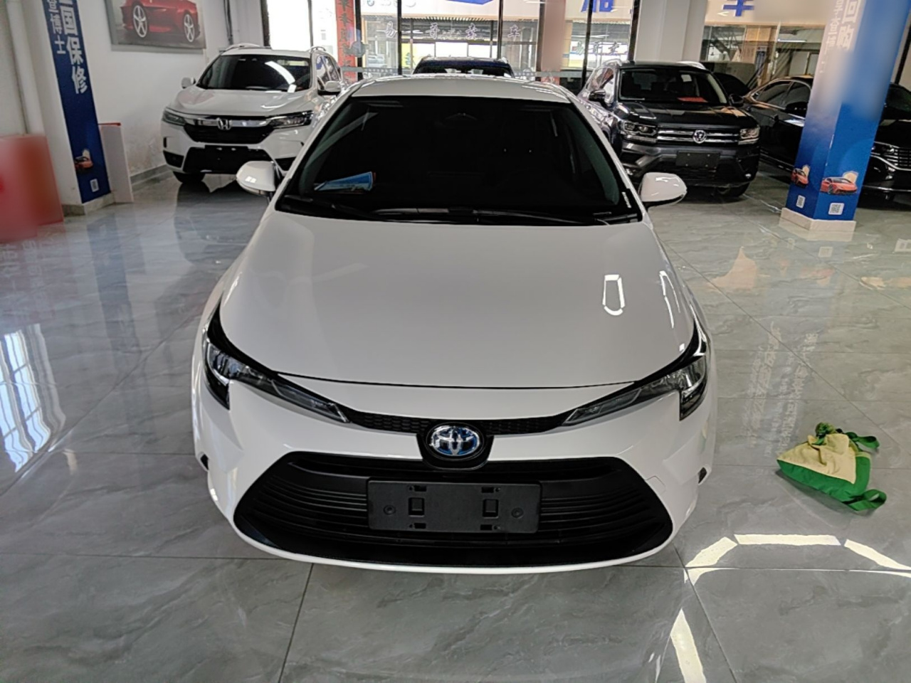 Levin 2023 Smart Hybrid 1.8L Leading photo 2