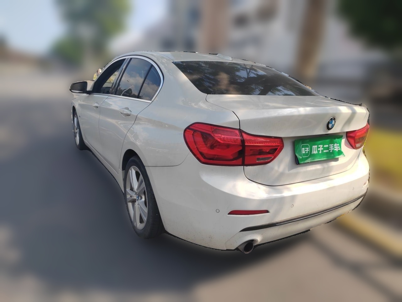 1 Series 2017 118i Design Package photo 4