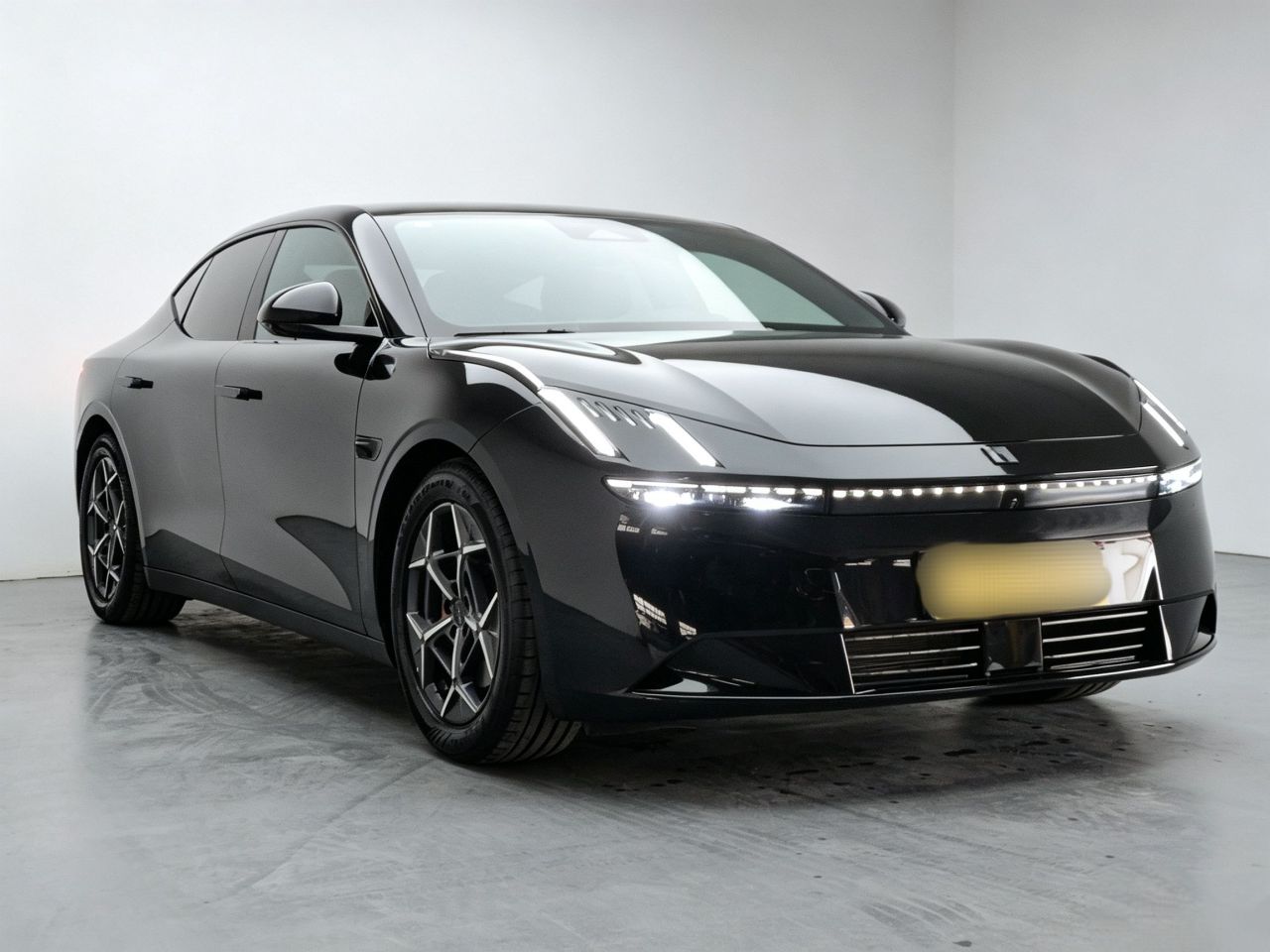 Z10 2024 71kWh 602km RWD Pro photo 4