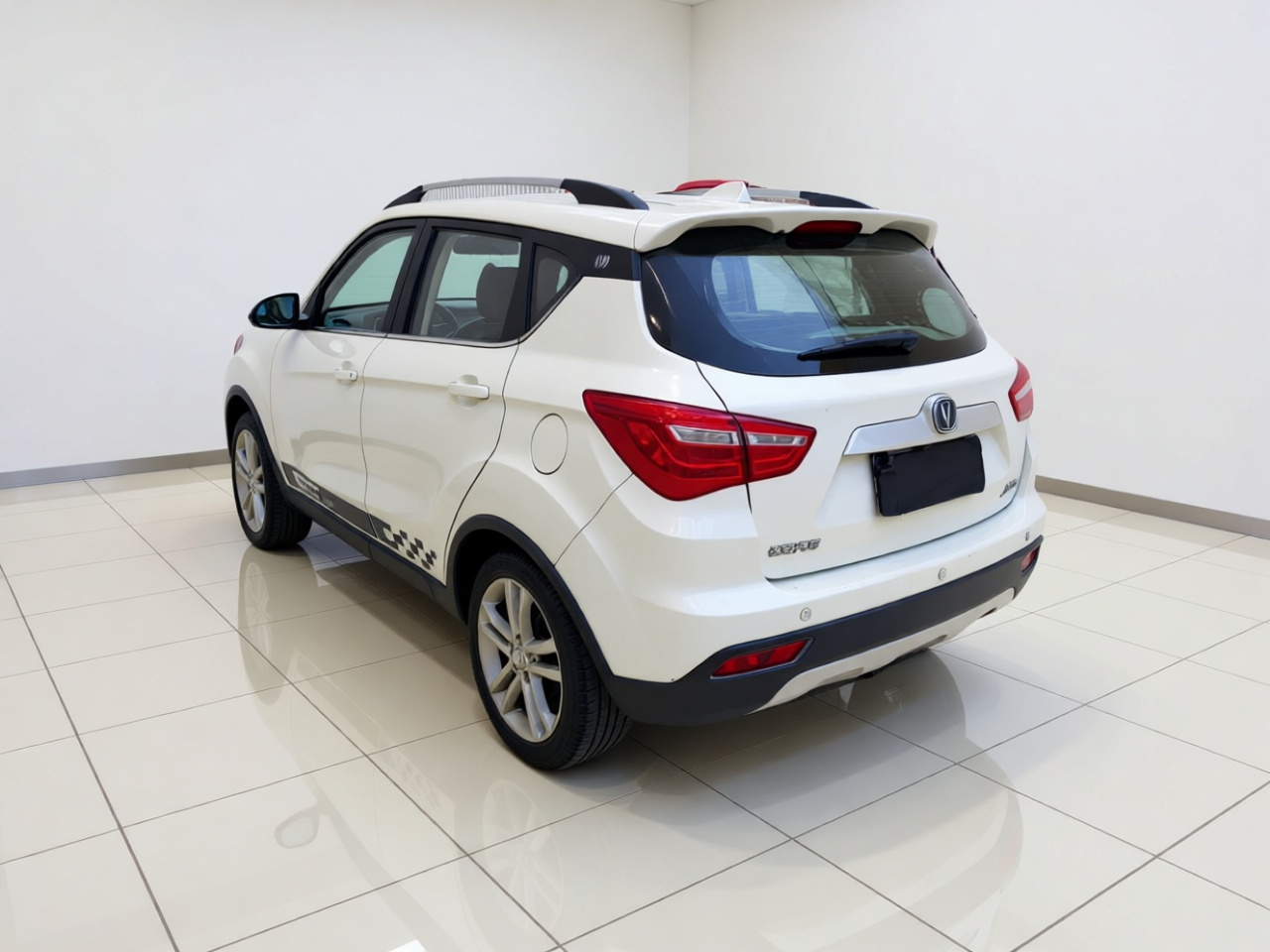 CS35 2017 1.6L AT Luxury photo 4