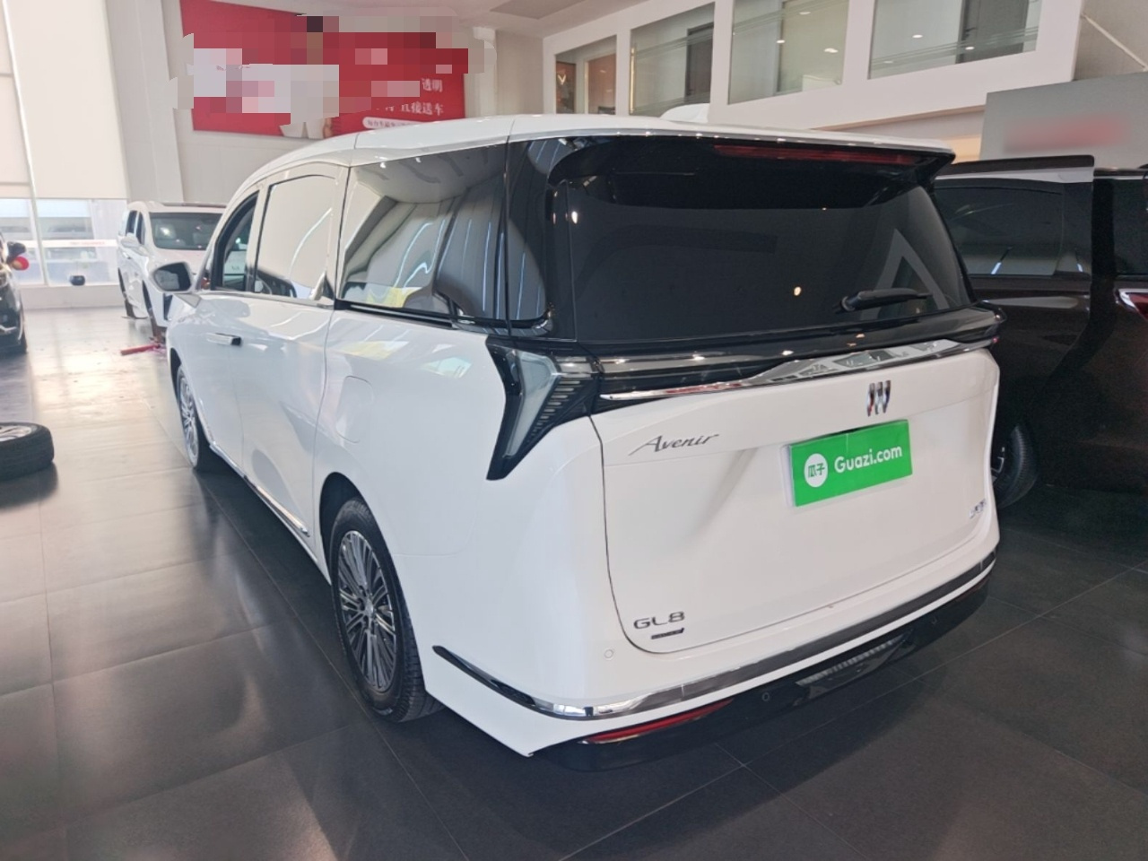 GL8 EV 2024 Smart 7-Seater photo 4