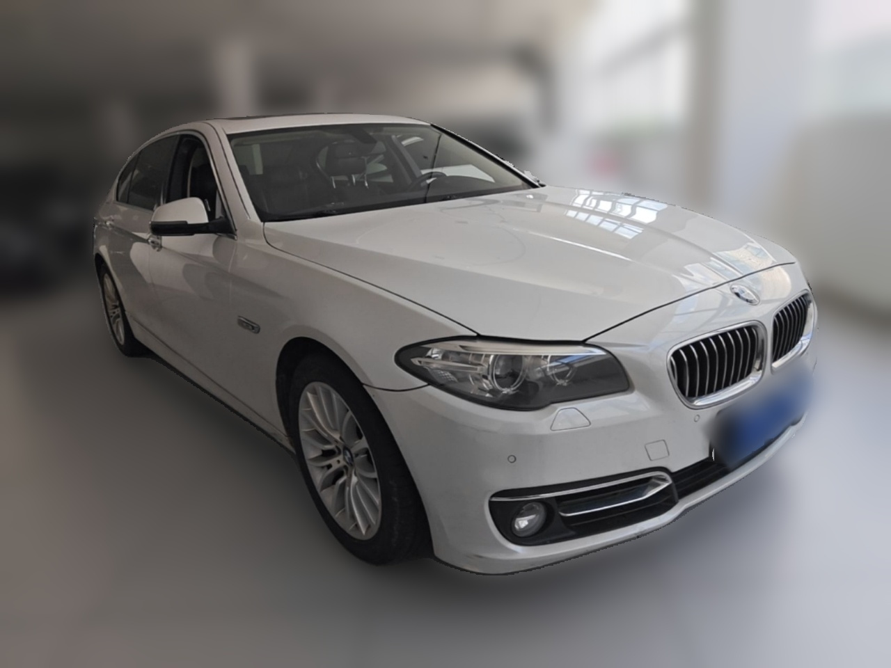 5 Series 2017 525Li Luxury Design Package photo 3