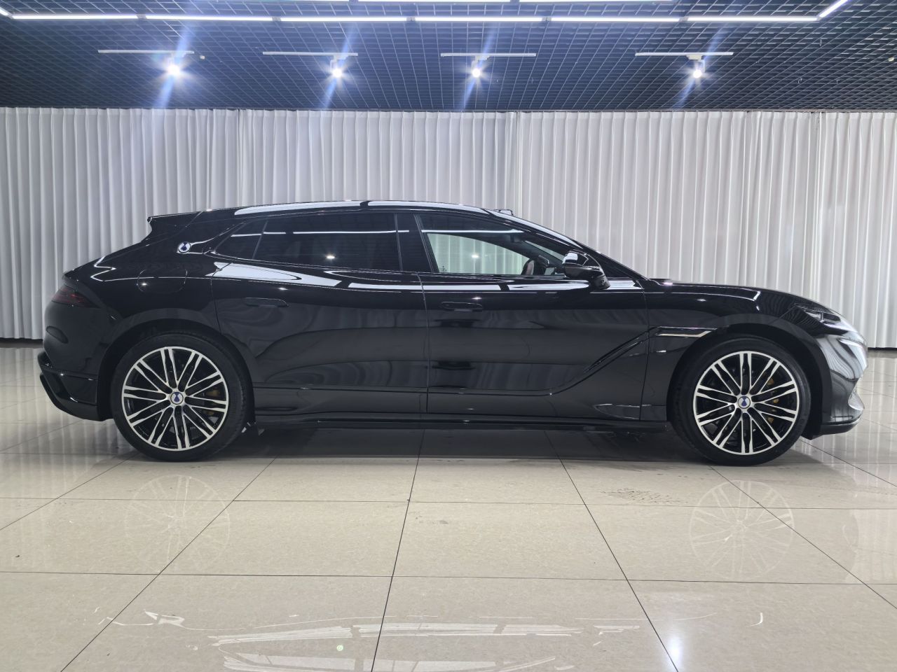 Z9GT 2026 Flagship photo 4