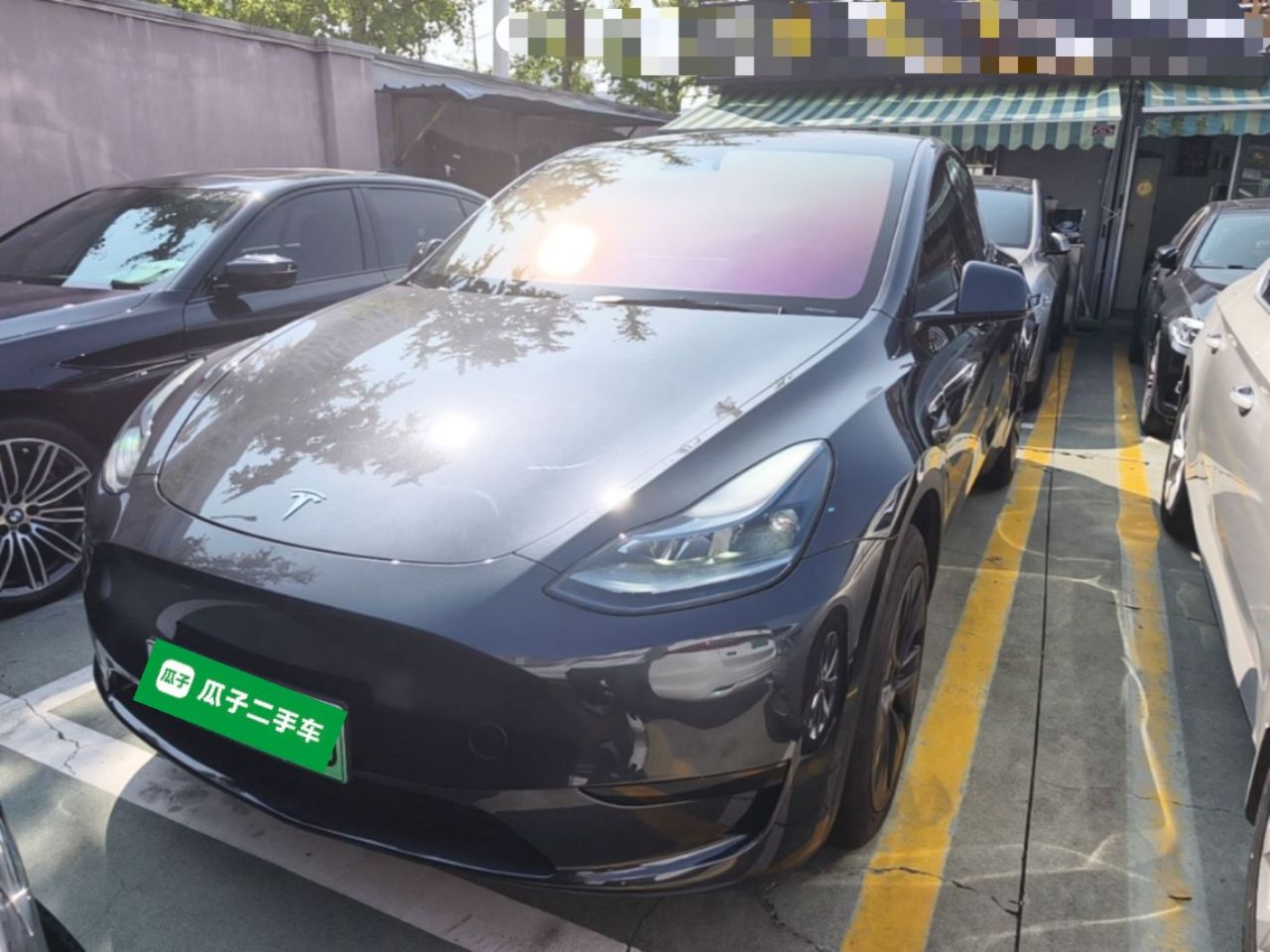 Model Y 2024 RWD photo 2