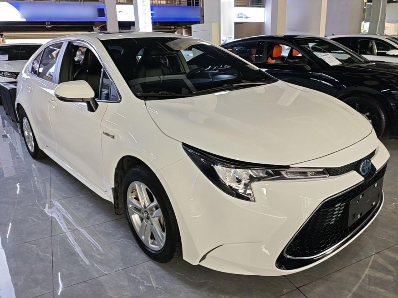 Levin 2022 Hybrid 1.8H E-CVT Luxury photo 3