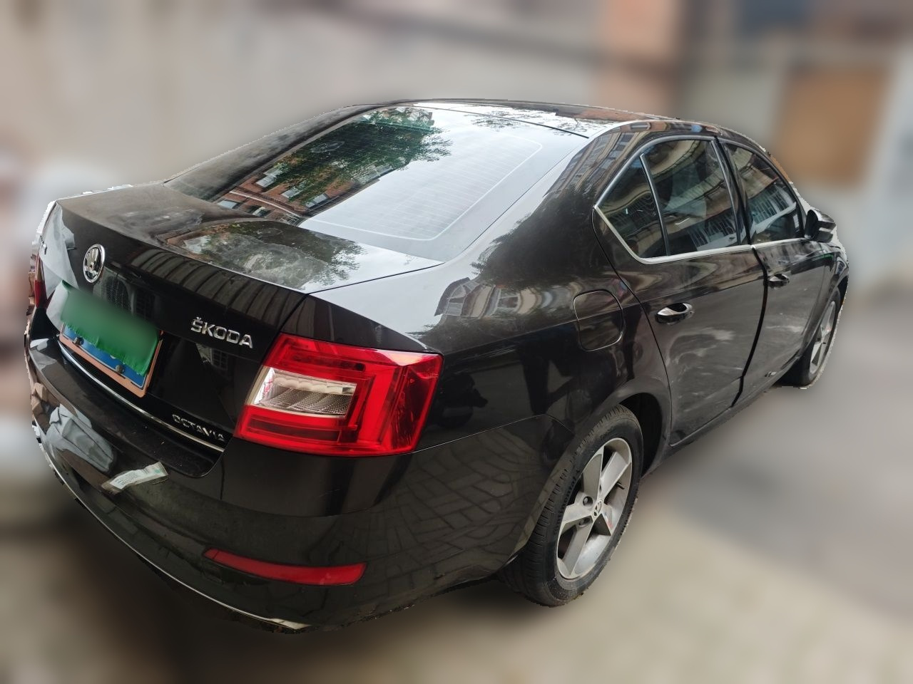 Octavia 2016 1.6L MT photo 4