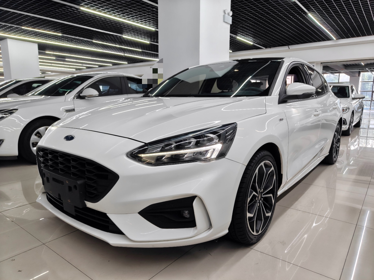 Focus 2021 Sedan EcoBoost 180 AT ST Line