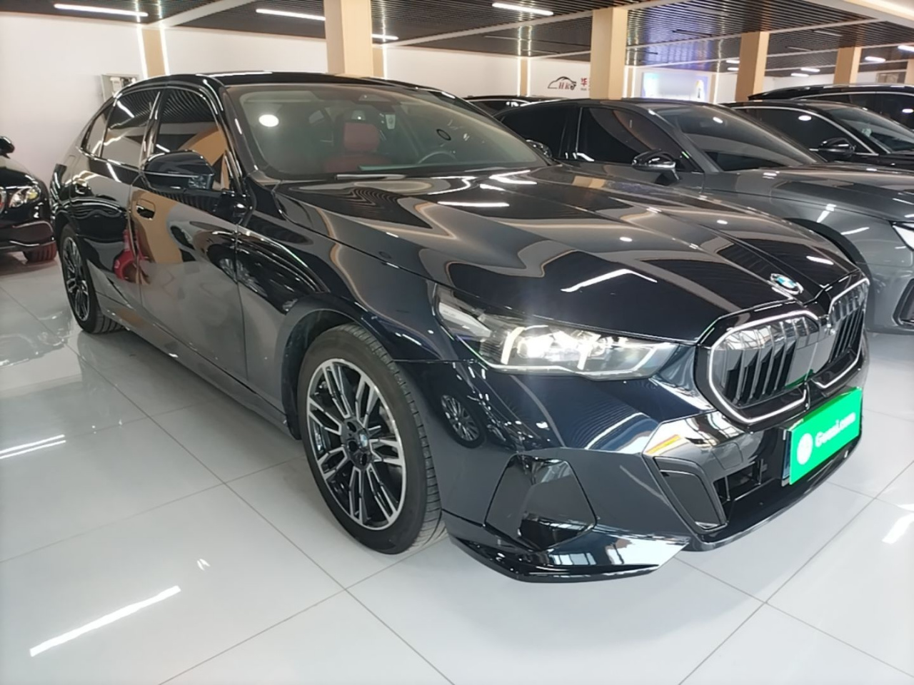 5 Series 2026 530Li Leading M Sport Package photo 3