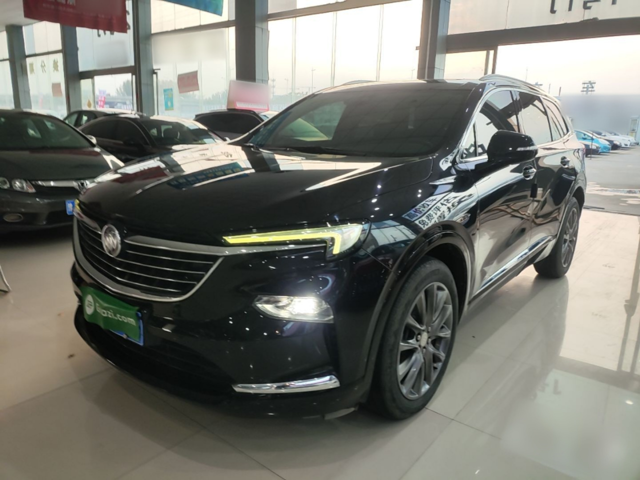 2022 652T AWD Premium 7-Seater