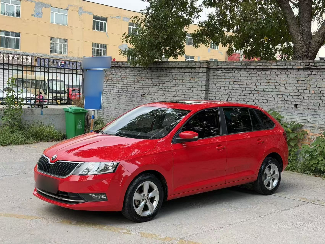 Rapid Spaceback 2018 1.6L AT Comfort