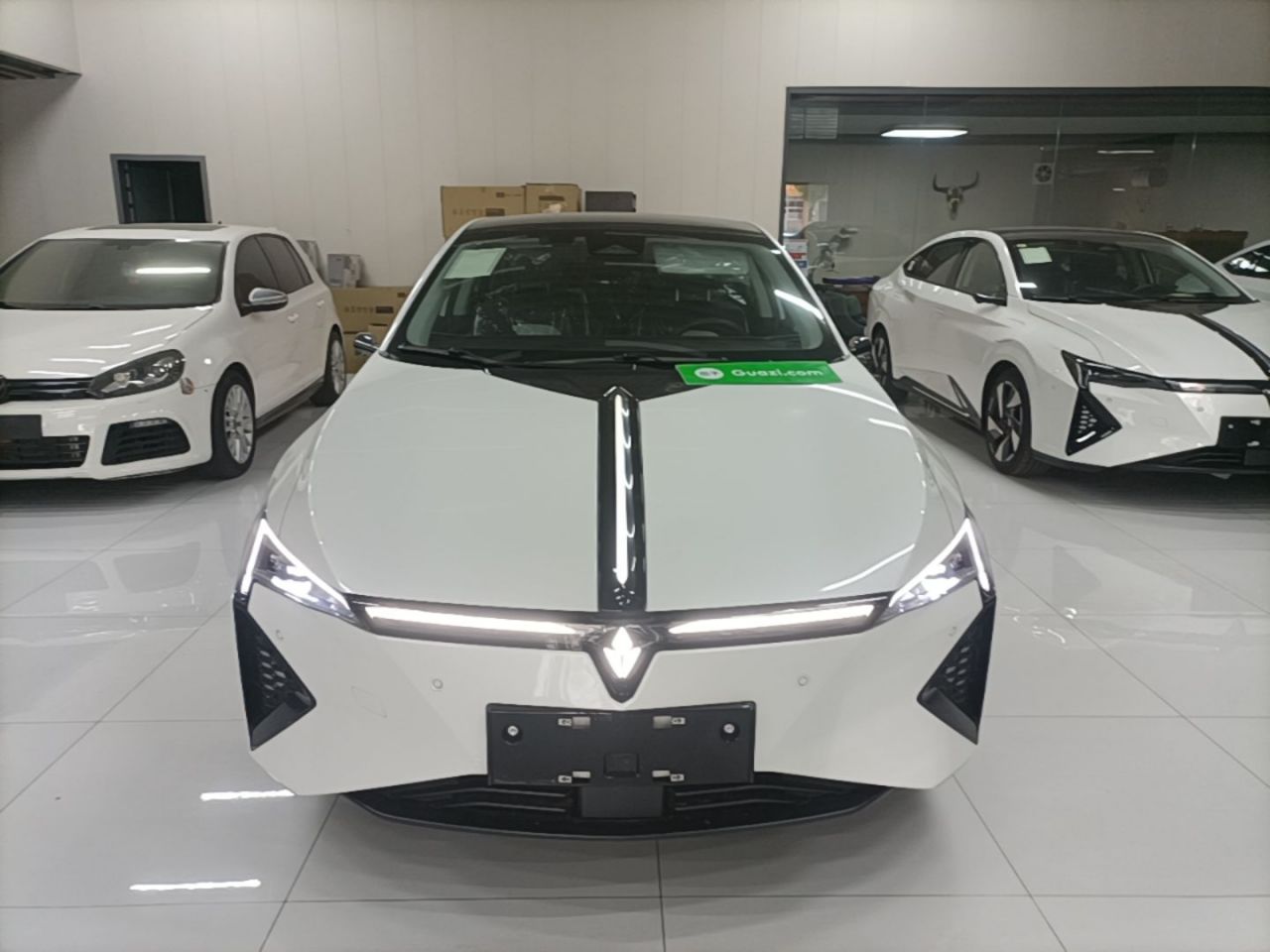 L 2025 + photo 2