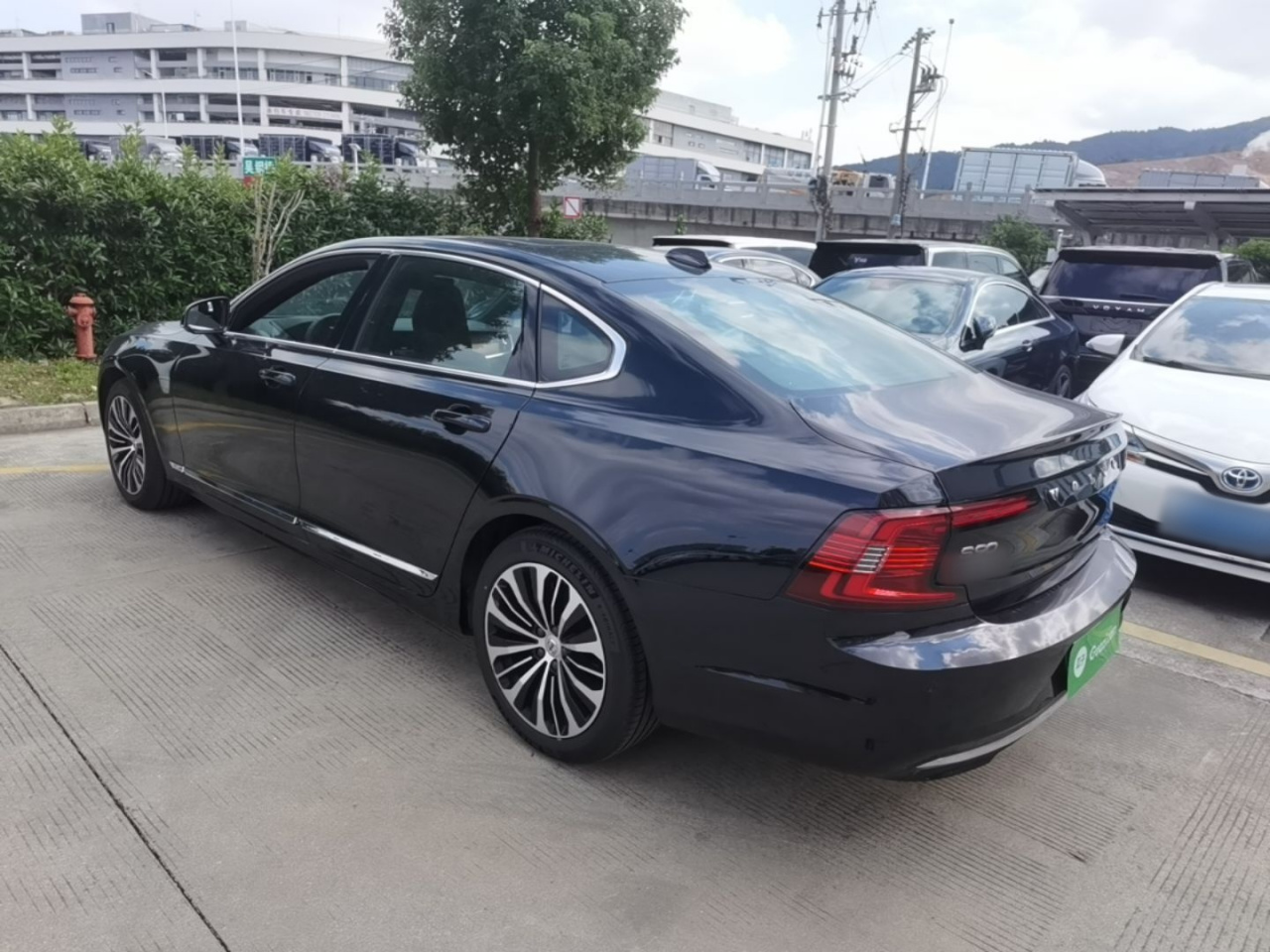 S90 2025 B5 Luxury photo 4