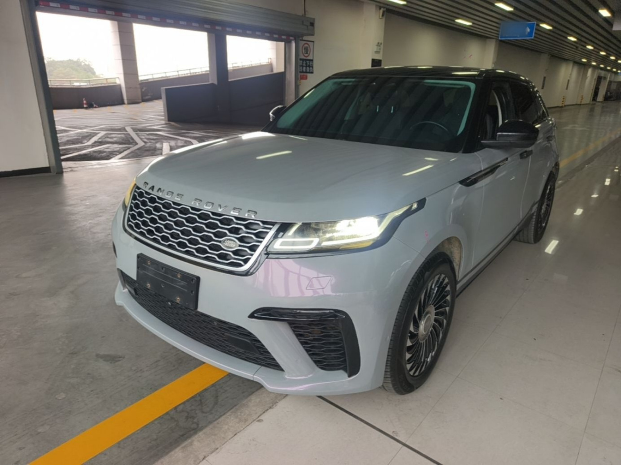 Range Rover Velar 2021 P250