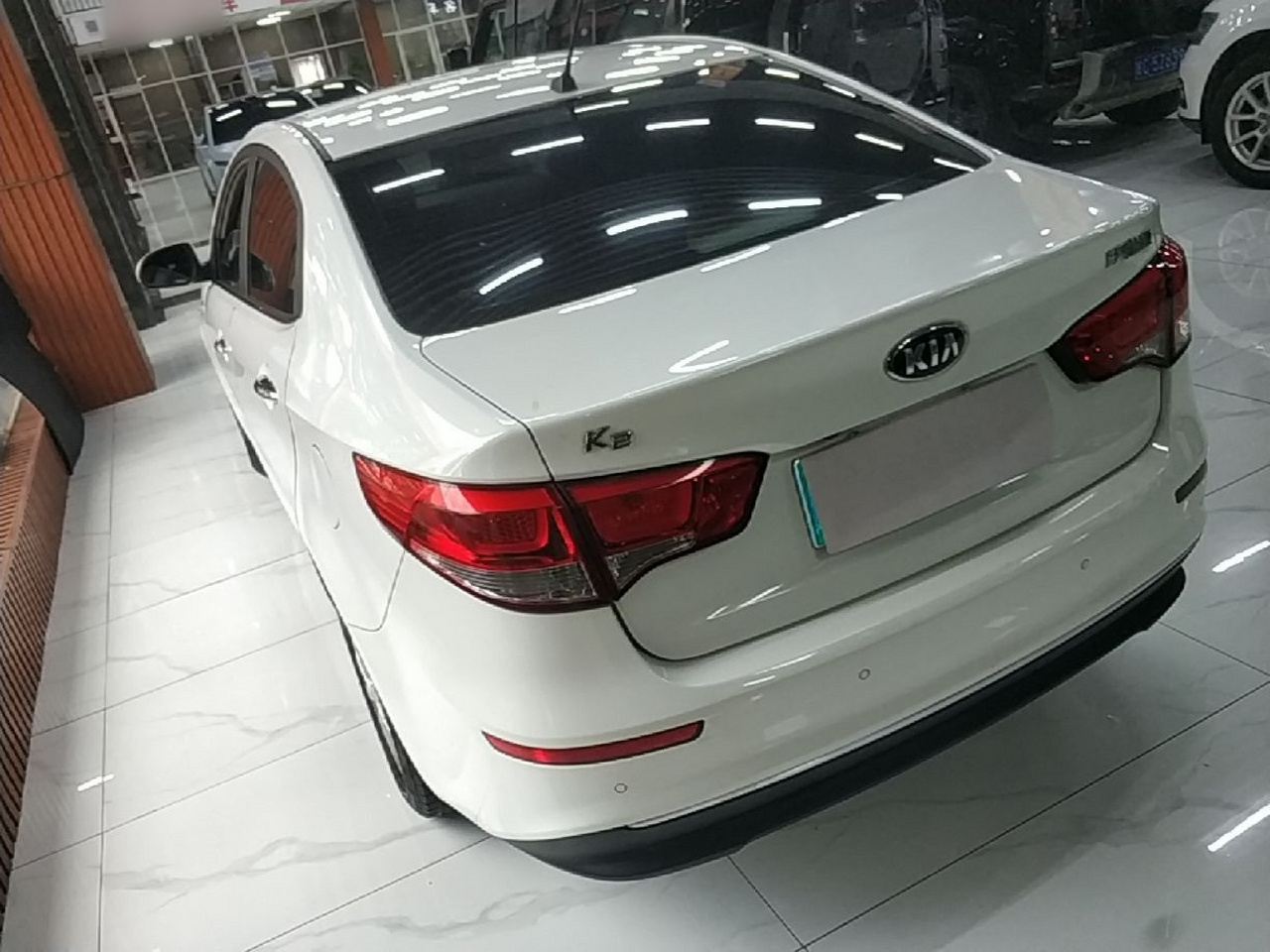 K2 2015 Sedan 1.4L AT GLS photo 4
