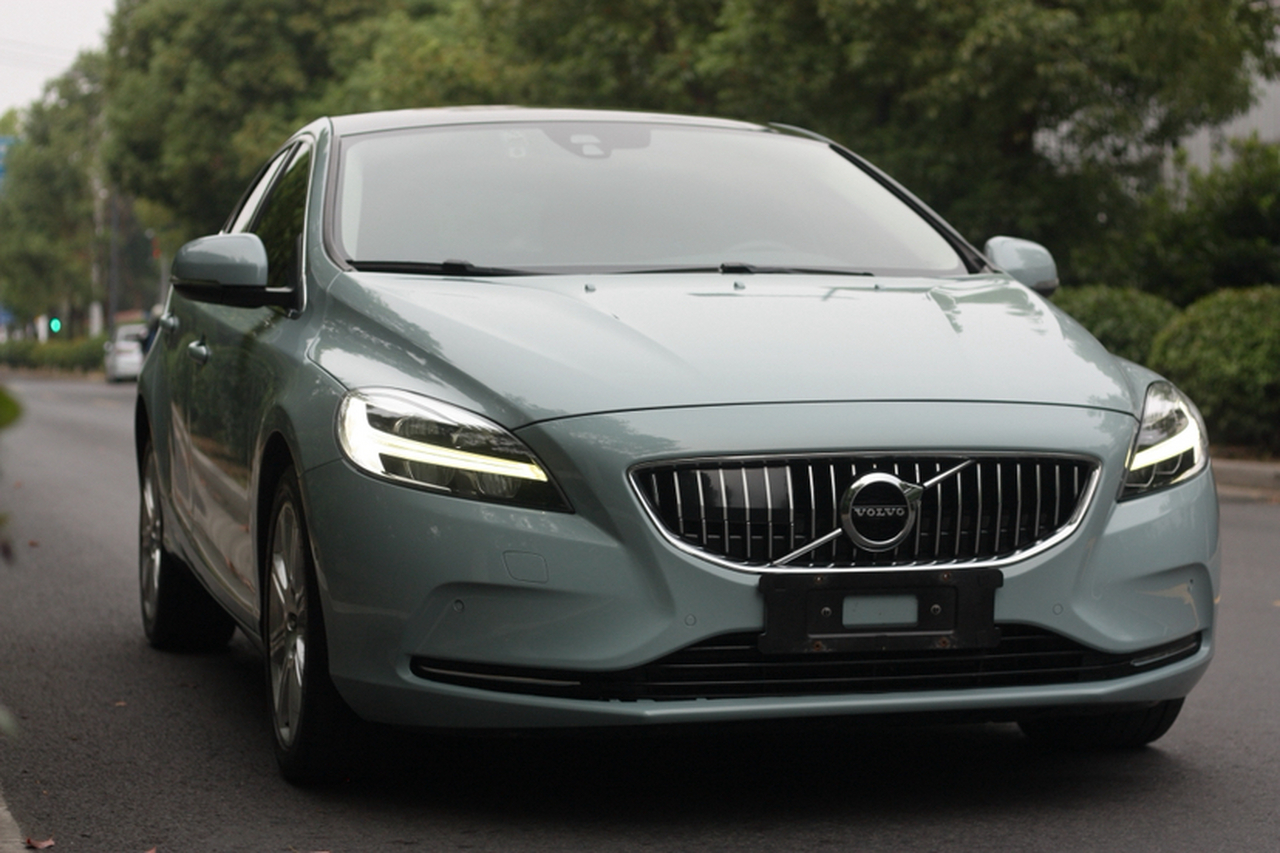 V40 2017 T3 photo 4