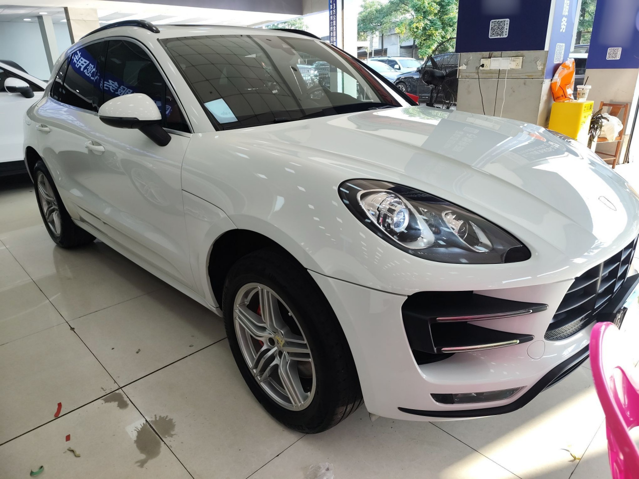 2016 Macan Turbo 3.6T photo 3