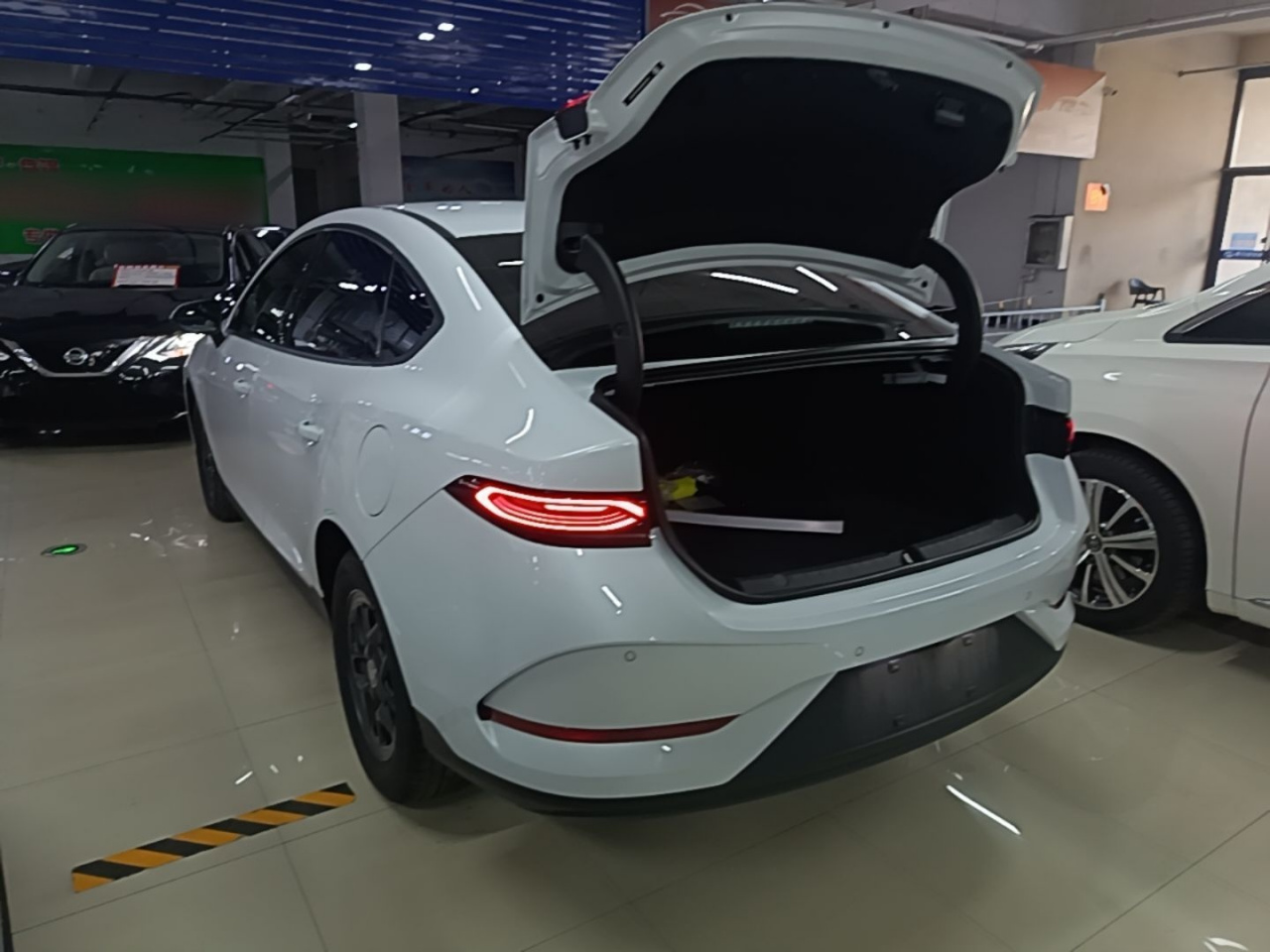 Qin PLUS 2025 DM-i ADAS 55KM Leading photo 4