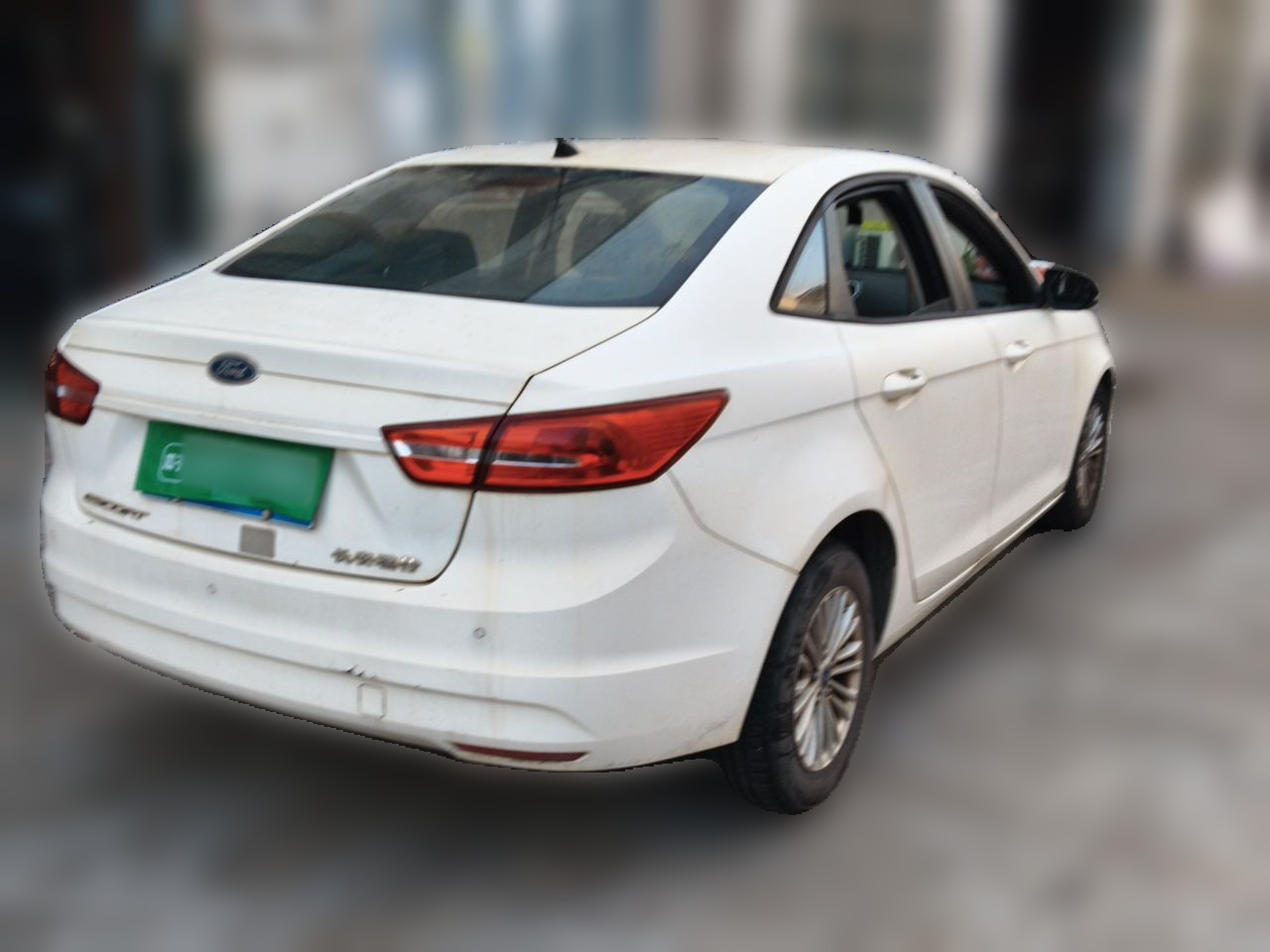 Escort 2015 1.5L MT Comfort photo 4