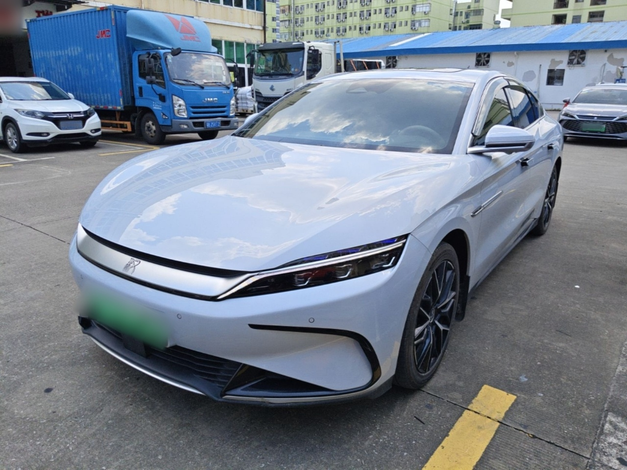 Han 2025 EV 506KM Premium
