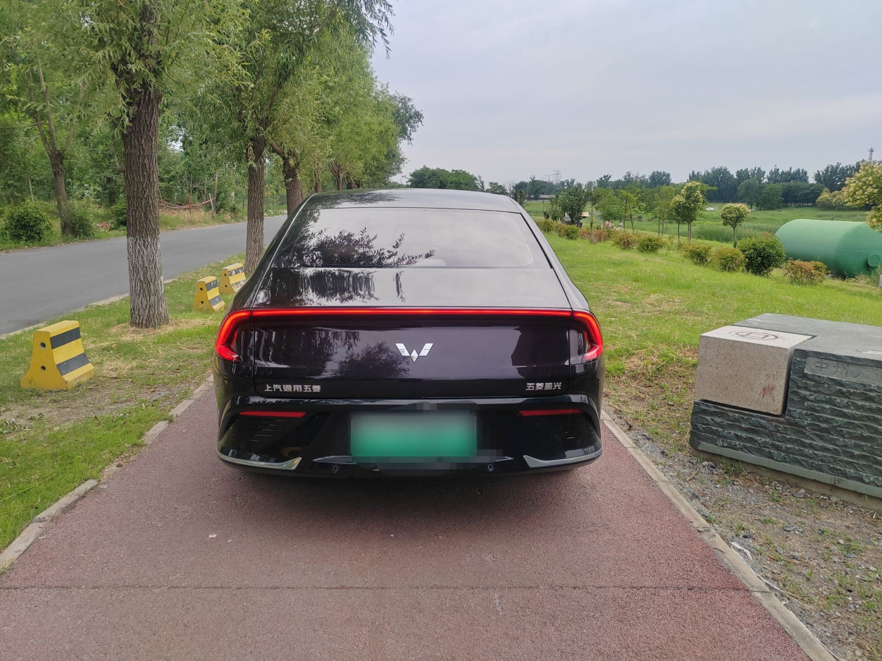 Wuling 2023 70 Standard photo 3