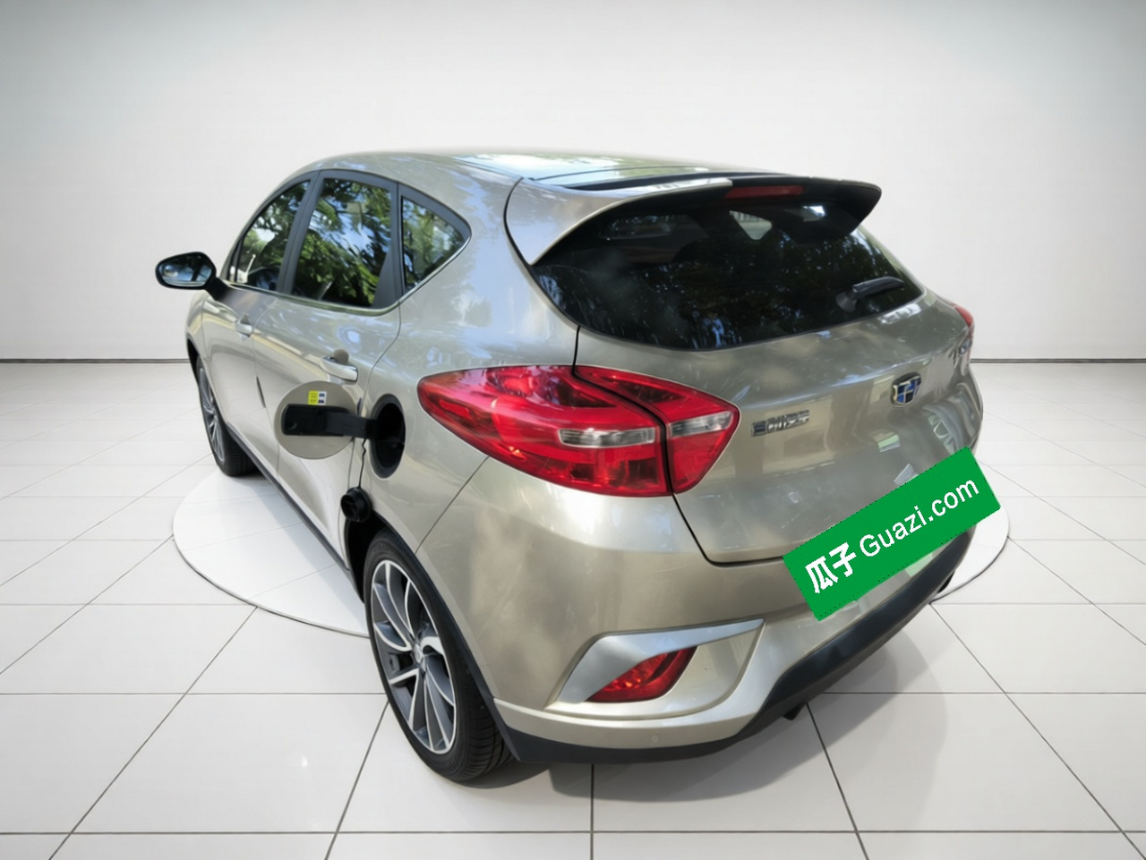Emgrand GSe 2018 photo 4