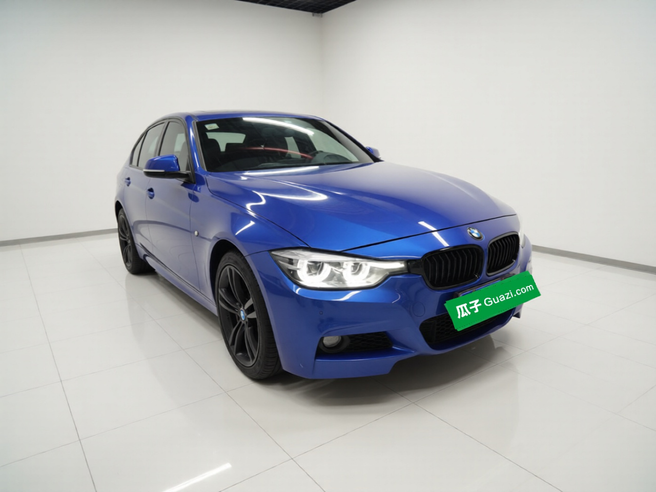3 Series 2019 320i M Sport photo 3