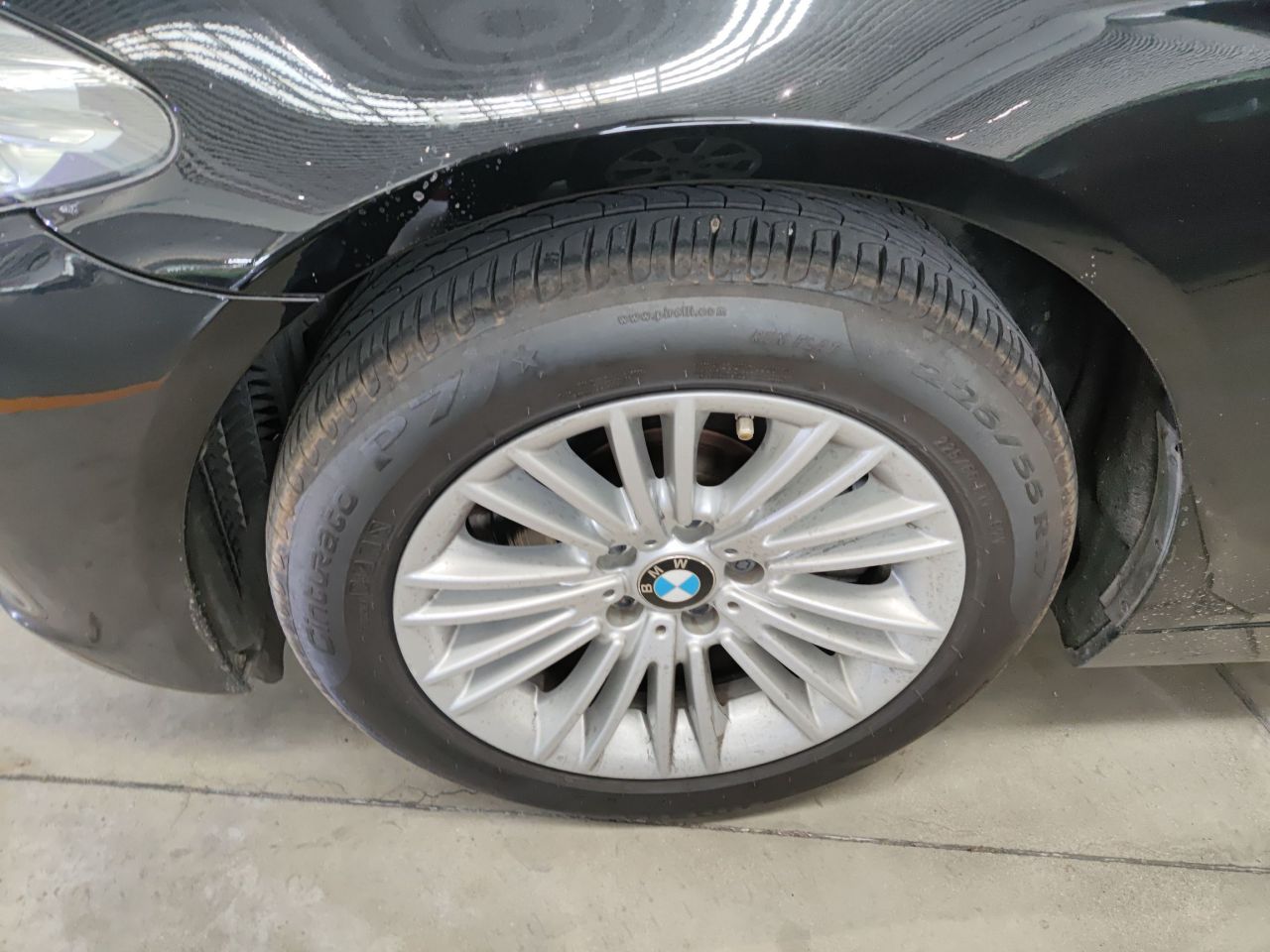 5 Series 2014 525Li Leading photo 2