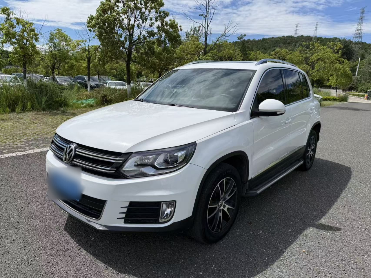 Tiguan 2015 1.8TSI AT RWD Luxury photo 2