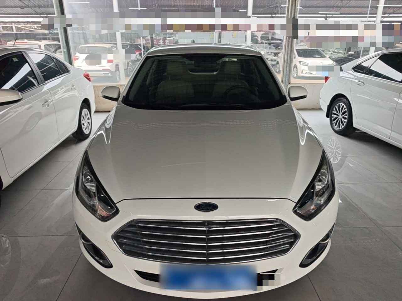 Escort 2017 1.5L AT Comfort photo 2