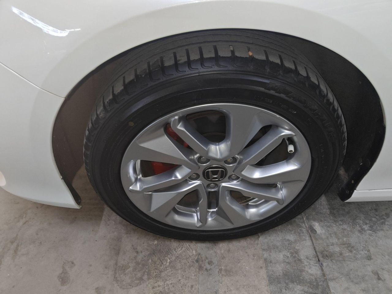Accord 2018 260TURBO Luxury China VI photo 2
