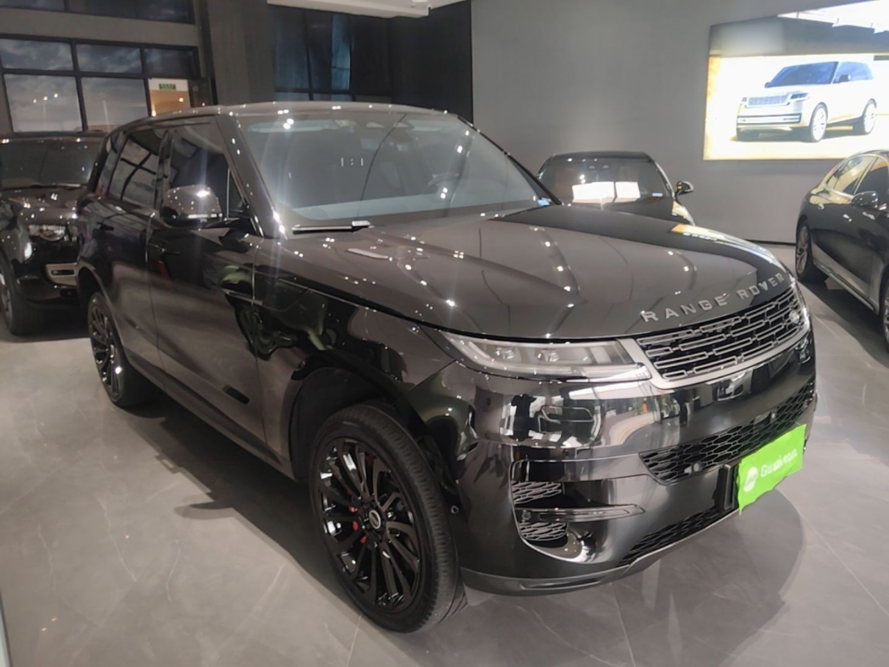 Range Rover Sport 2023 360PS S photo 3