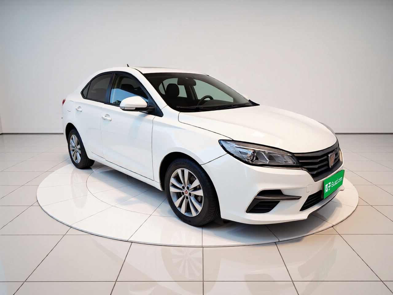 360 2018 PLUS 1.5L AT Exclusive photo 3