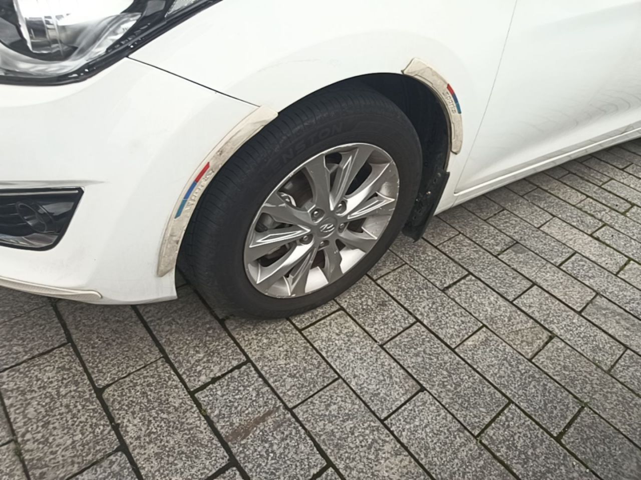 Elantra 2016 1.6L AT Premium photo 3