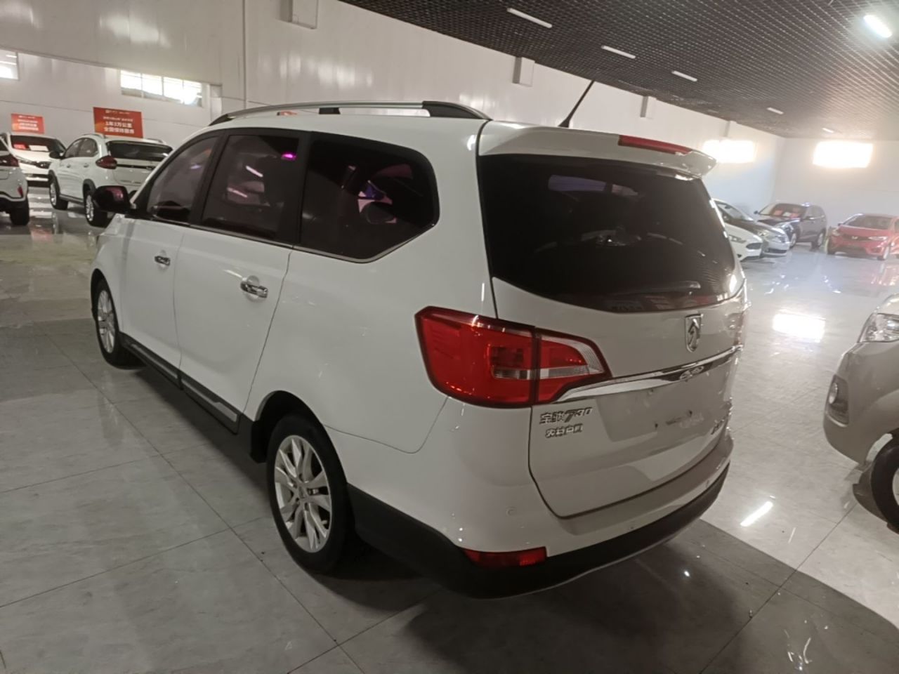 730 2016 1.5L MT Comfort 7-Seater China V photo 4
