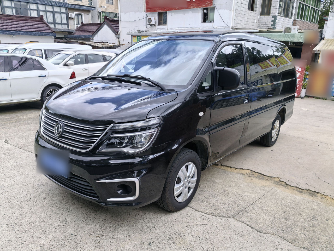 Lingzhi 2019 Facelift M5L 1.6L 7-Seater China VI