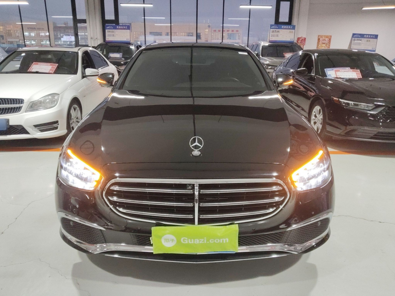 E-Class 2023 E 300 L Luxury photo 2