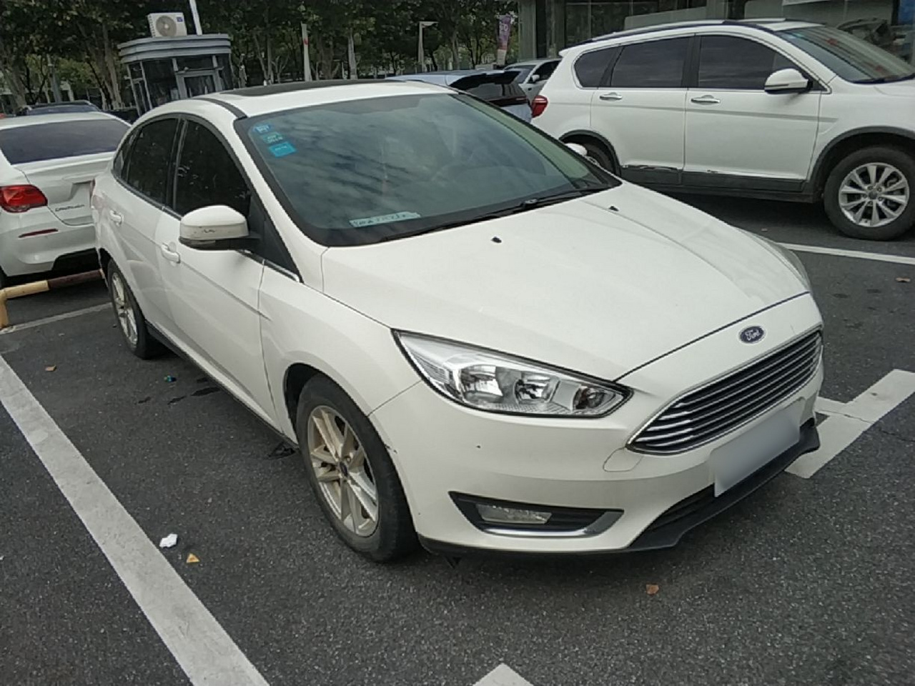 Focus 2017 Sedan EcoBoost 180 AT Elite photo 3