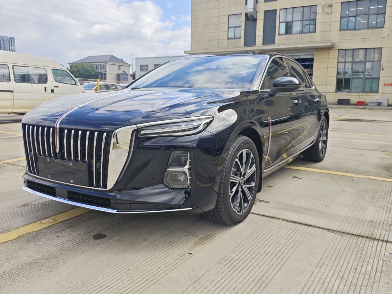 H5 PHEV 2025 170