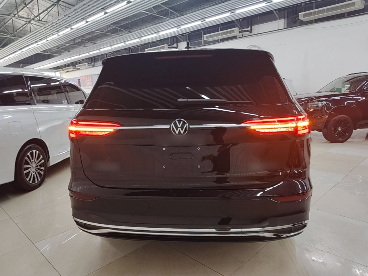 Viloran 2024 380TSI Premium photo 5
