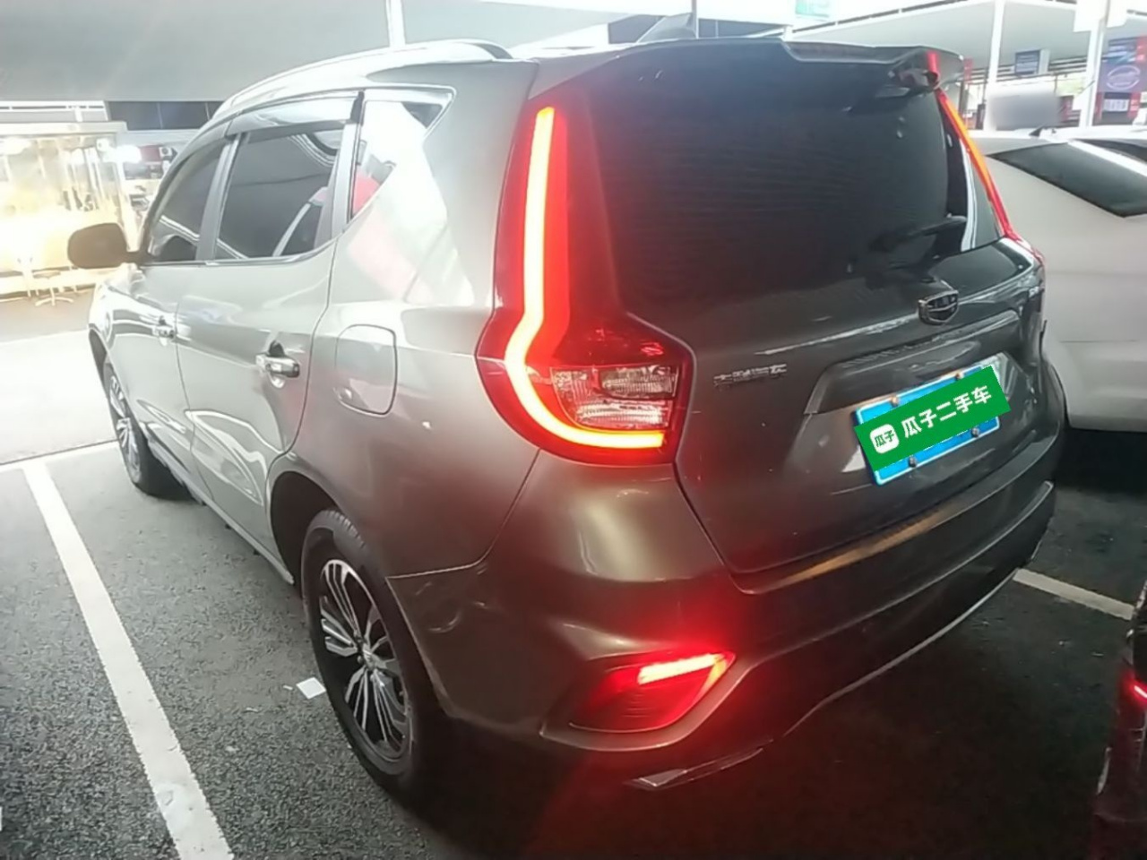 Vision X6 2018 1.8L MT 4G Luxury photo 4