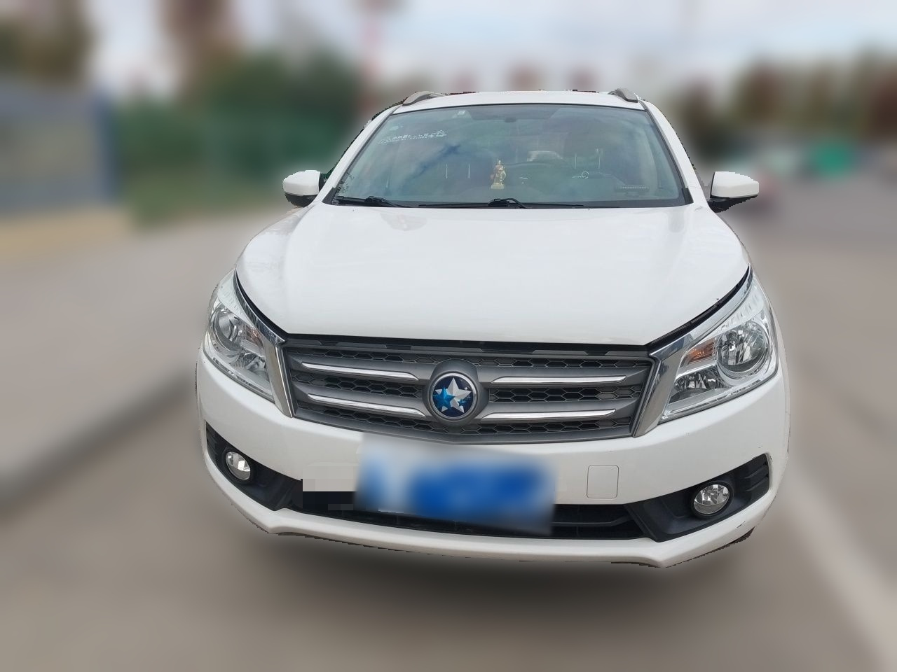 T70 2015 1.6L MT photo 2