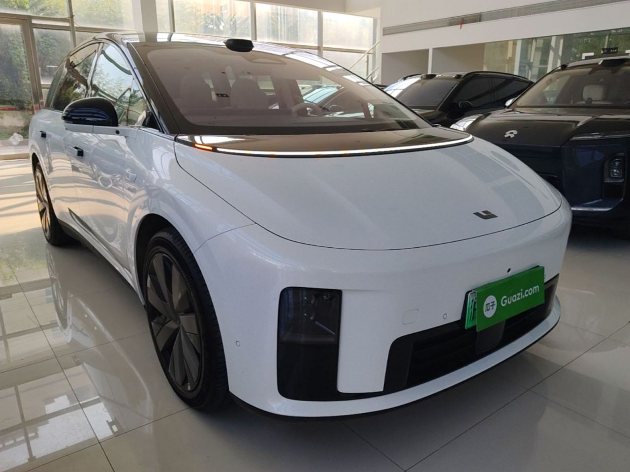 Li Auto i8 2025 Standard photo 3